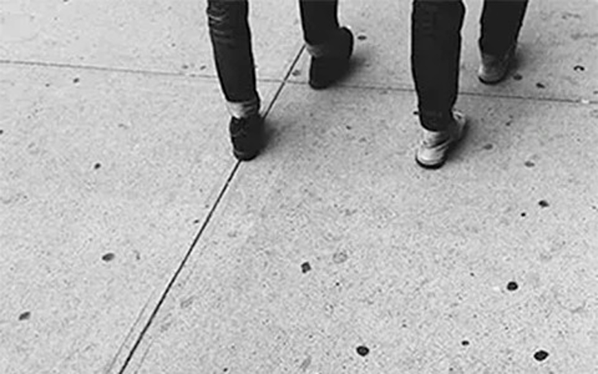 Μια κολλώδης κατάσταση... στους δρόμους μας! Τι συμβαίνει με τις τσίχλες;